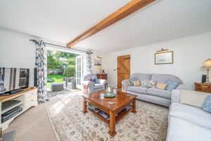 Sitting room- click for photo gallery